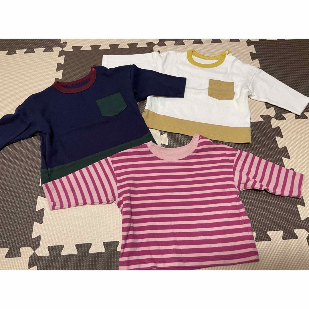 UNIQLO(ユニクロ)のサイズ80  ユニクロ　長袖　カットソー　Tシャツ　3枚セット キッズ/ベビー/マタニティのベビー服(~85cm)(シャツ/カットソー)の商品写真