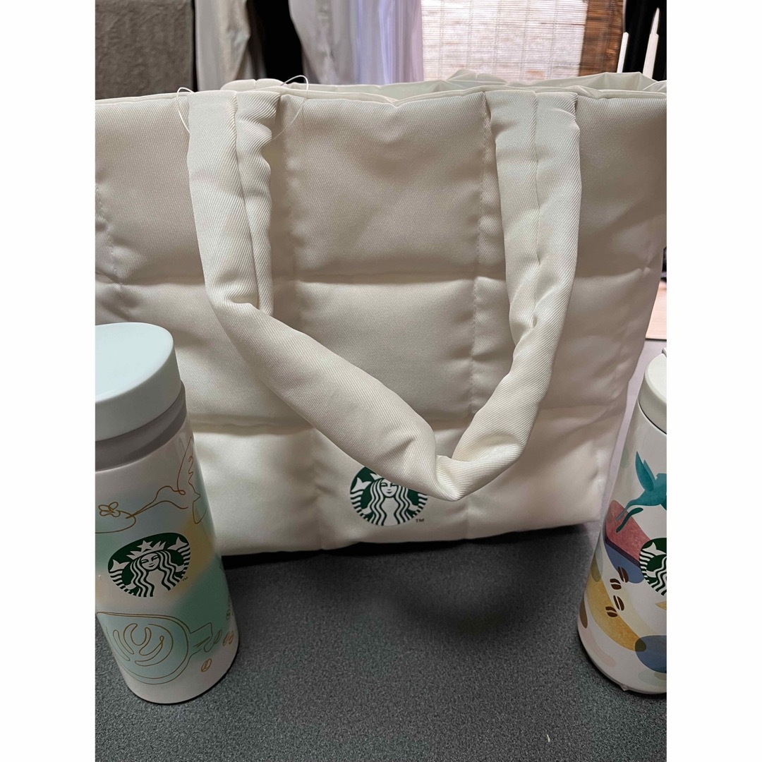 Starbucks Coffee(スターバックスコーヒー)の新品スターバックスステンレスボトルとバックのセット インテリア/住まい/日用品のキッチン/食器(タンブラー)の商品写真