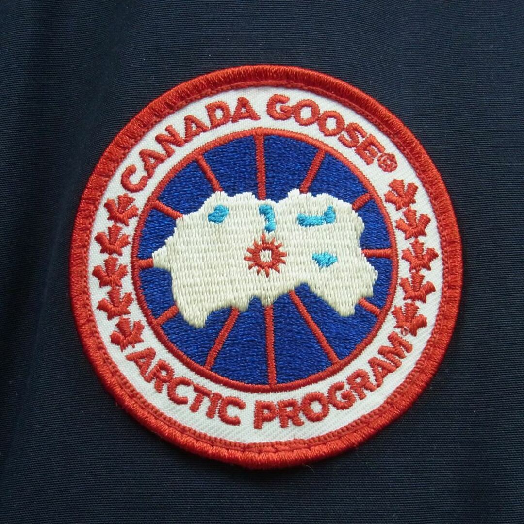 CANADA GOOSE(カナダグース)のCANADA GOOSE カナダグース 2301JM 国内正規品 サザビーリーグ RUSSELL PARKA ラッセル パーカ ダウン ジャケット ダークネイビー系 M【中古】 メンズのジャケット/アウター(ダウンジャケット)の商品写真