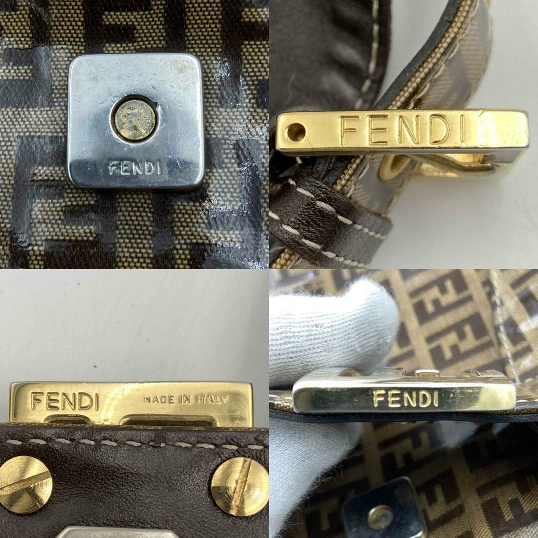 FENDI(フェンディ)のFENDI 【フェンディ】 ショルダーバッグ ワンショルダー マンマバケット ズッキーノ柄 FF 金具 エナメル ベージュ レディース  ウィメンズ【中古】 レディースのバッグ(ショルダーバッグ)の商品写真