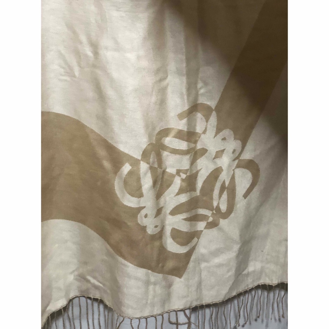 LOEWE(ロエベ)のロエベ上質イタリア製シルクストール レディースのファッション小物(ストール/パシュミナ)の商品写真