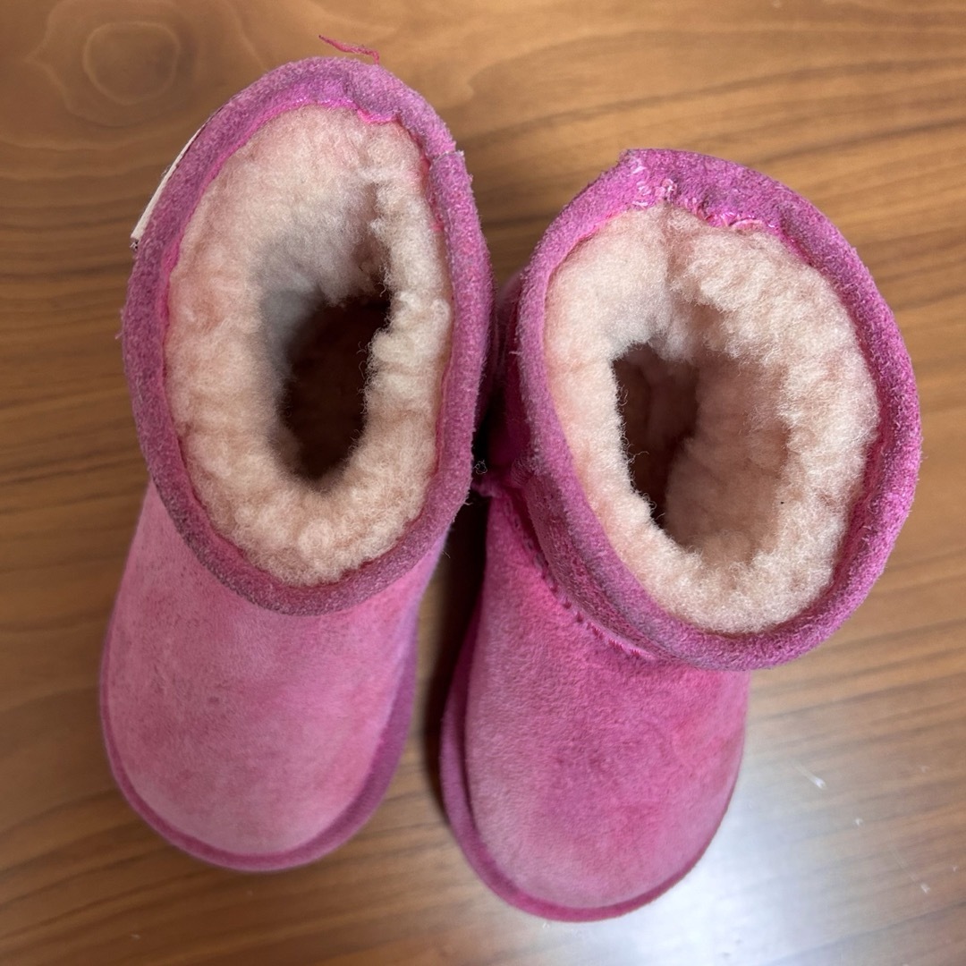 UGG AUSTRALIA(アグオーストラリア)のUGG ムートンブーツ　13cm〜14cm ピンク色 キッズ/ベビー/マタニティのベビー靴/シューズ(~14cm)(ブーツ)の商品写真