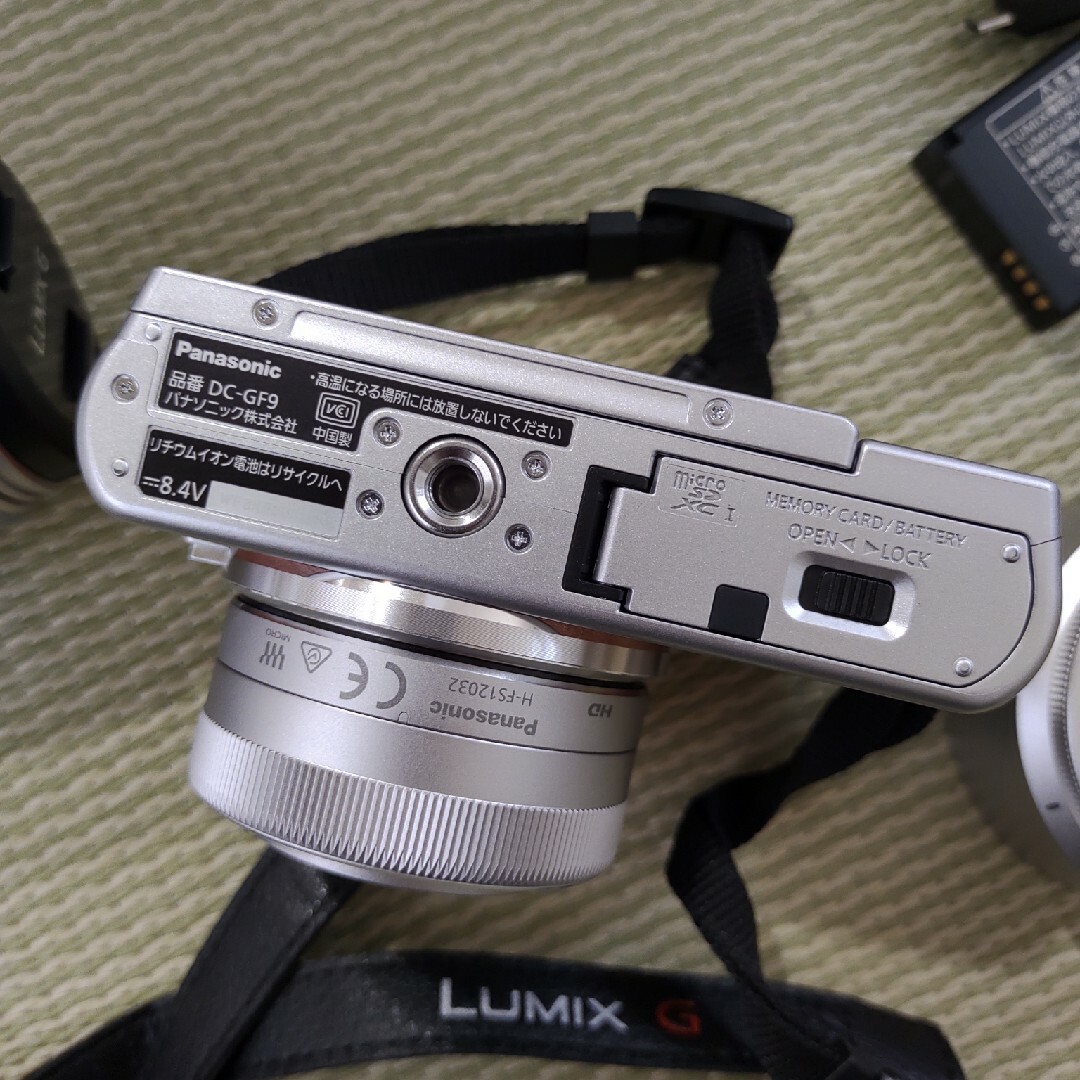 Panasonic(パナソニック)のPanasonic デジタルカメラ LUMIX DC-GF9 DC-GF9W-D スマホ/家電/カメラのカメラ(ミラーレス一眼)の商品写真