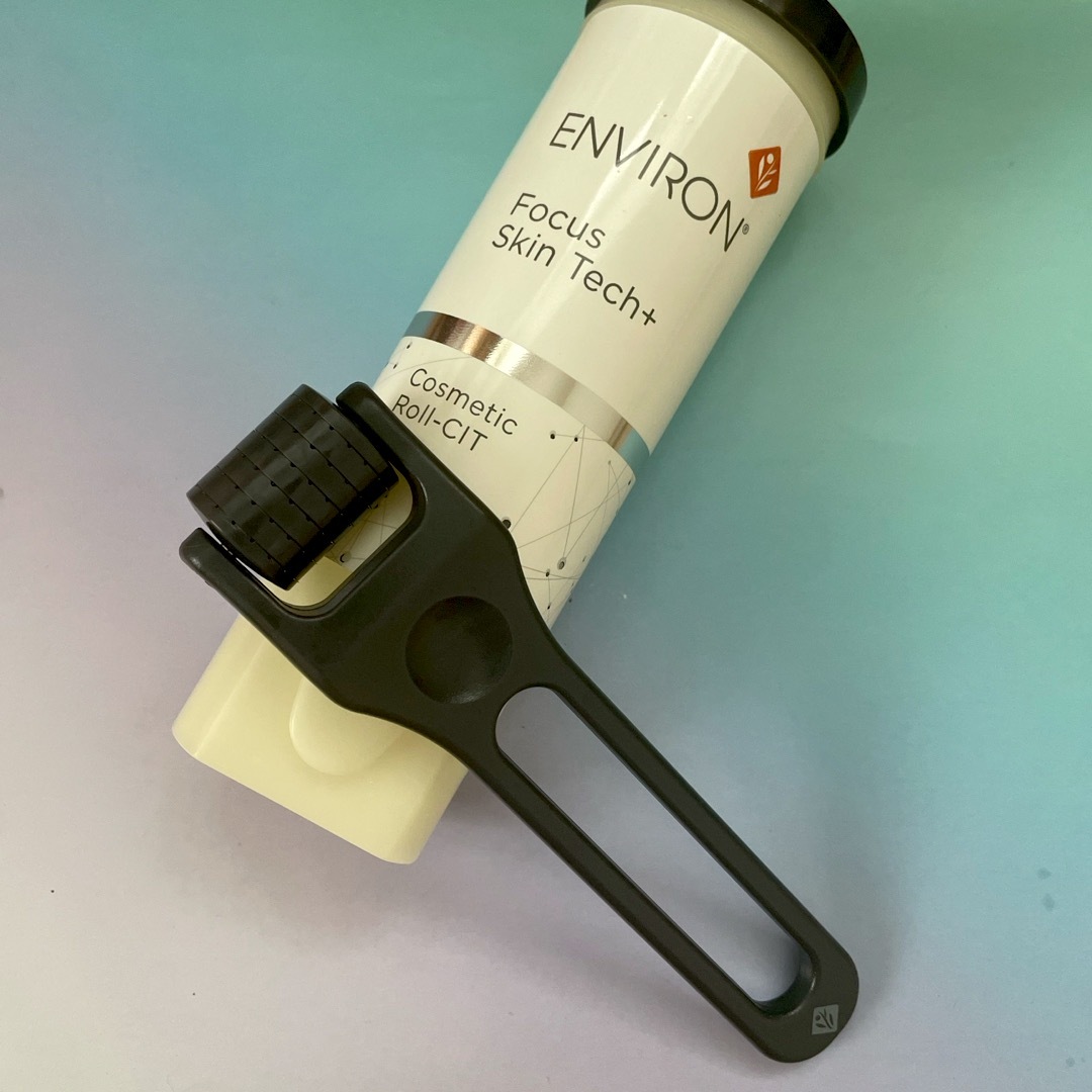 ENVIRON(エンビロン)のエンビロン　コスメティックロールキット　セルフトリートメント器具 コスメ/美容のスキンケア/基礎化粧品(フェイスローラー/小物)の商品写真