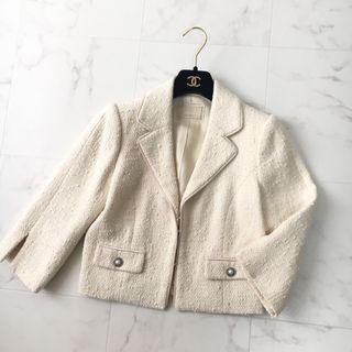 フォクシー(FOXEY)の美品　定価13万円　FOXEY フォクシー　ツイード  パール　ジャケット(テーラードジャケット)