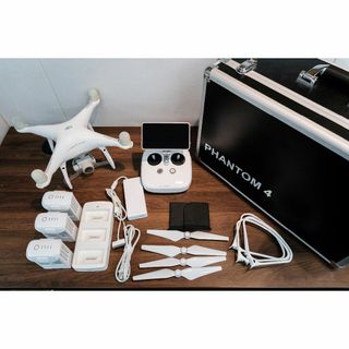 ファントム(phantom)のDJI phantom4pro+ ファントム4プロ プラス　ディスプレイ付送信機(その他)