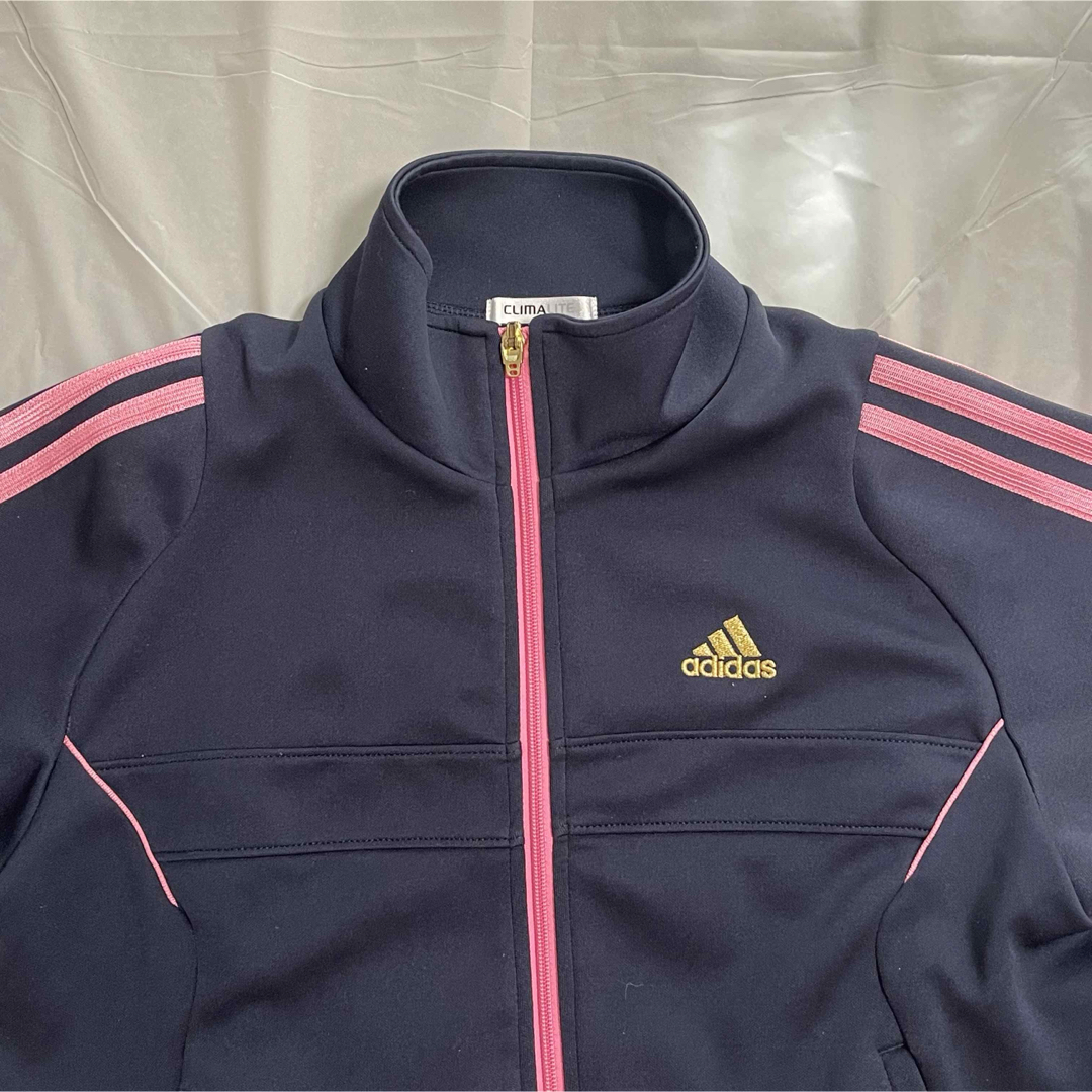 adidas(アディダス)のアディダス   ジャージ　シンプル　ネイビー　140 キッズ/ベビー/マタニティのキッズ服女の子用(90cm~)(ジャケット/上着)の商品写真