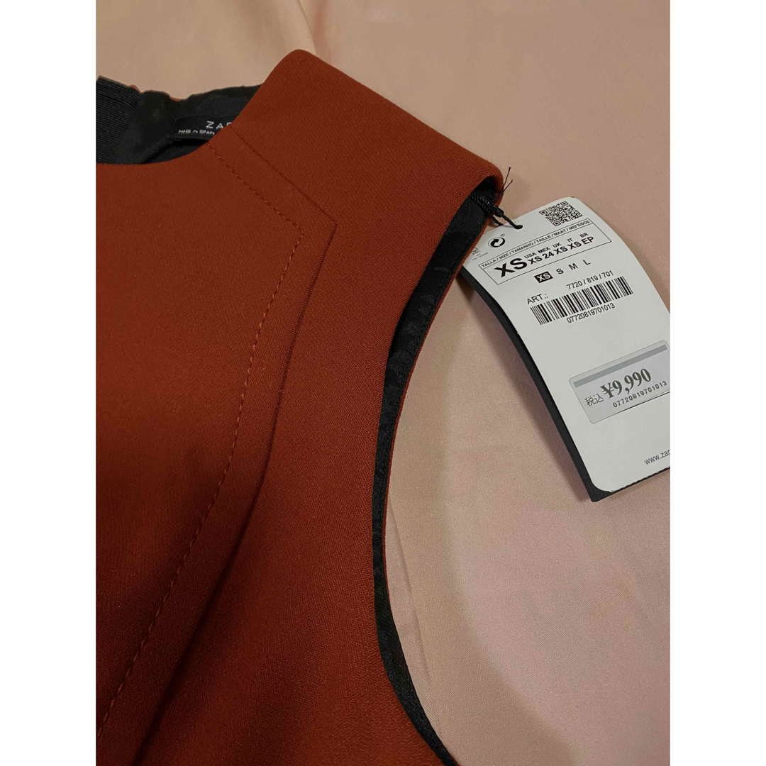 PEACHheLOVEBIRD様専用　　新品9,990円　ZARA ワンピース レディースのワンピース(ひざ丈ワンピース)の商品写真