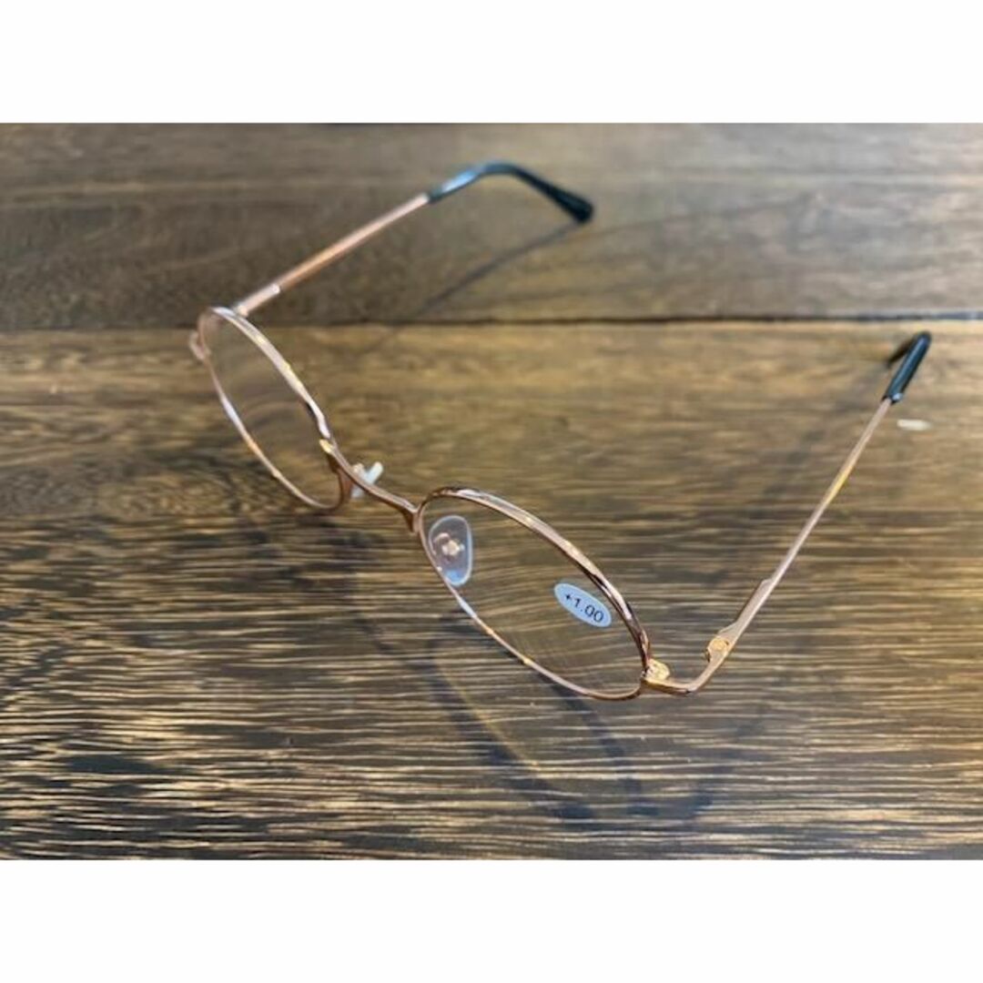 老眼鏡　丸メガネ　ゴールド　2.0 リーディンググラス　シニアグラス　男女兼用 レディースのファッション小物(サングラス/メガネ)の商品写真