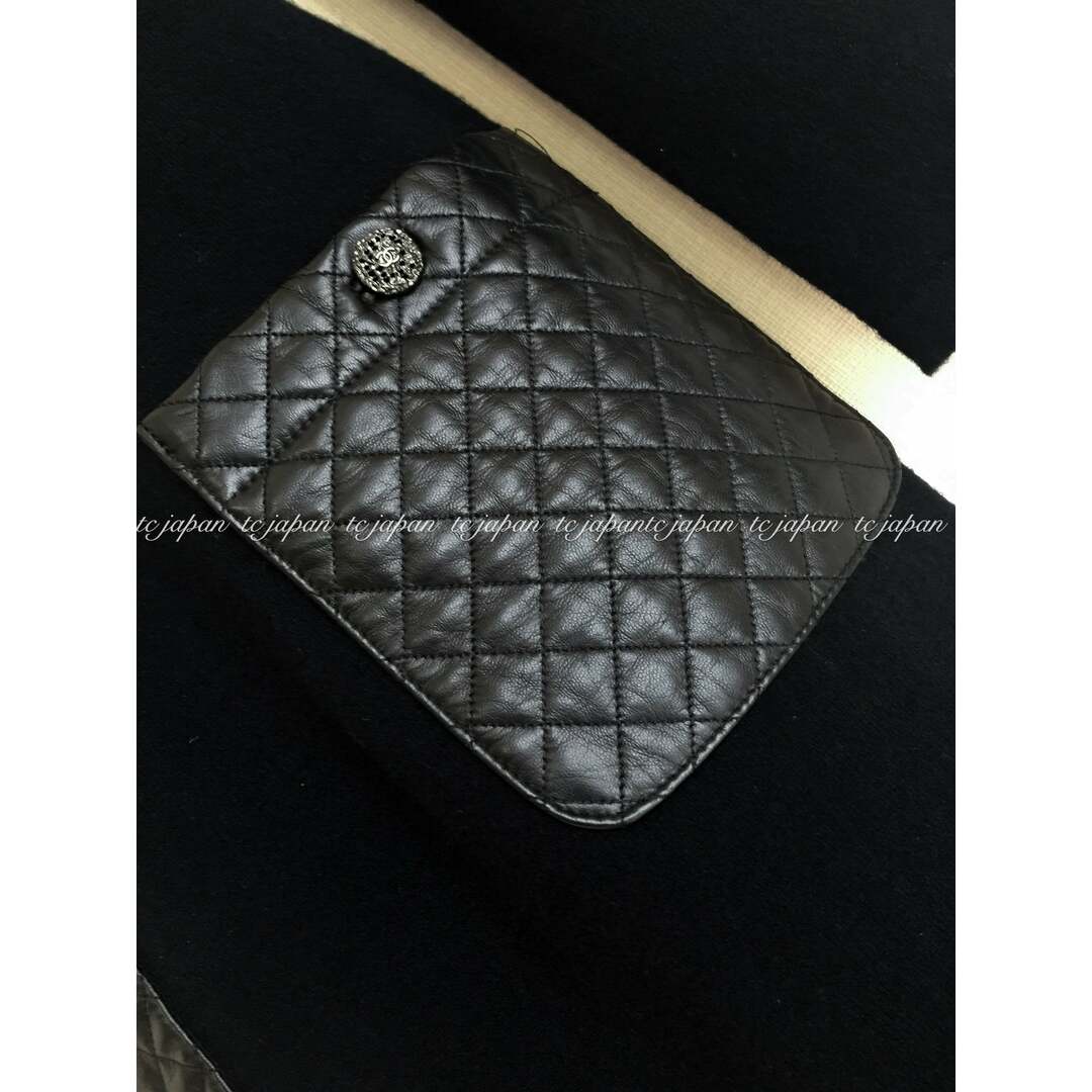 CHANEL(シャネル)のシャネル ワンピース CHANELブラック ウール カシミア ラムスキン レザー マトラッセ ポケット 超美品 36 レディースのワンピース(ひざ丈ワンピース)の商品写真