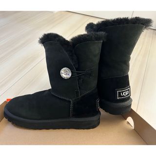 アグ(UGG)のUGGムートンブーツ　スワロフスキー　25センチ(ブーツ)