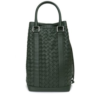 ボッテガヴェネタ(Bottega Veneta)のボッテガヴェネタ イントレチャート バックパック リュック デイパック カーフスキン レザー カーキ グリーン 緑 シルバー金具 651914 BOTTEGA VENETA（美品）(リュック/バックパック)