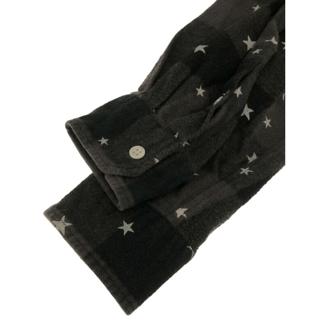 uniform experiment(ユニフォームエクスペリメント)のuniform experiment ユニフォームエクスペリメント スタープリントチェック柄ネルシャツ グレー×ブラック 1 メンズのトップス(シャツ)の商品写真