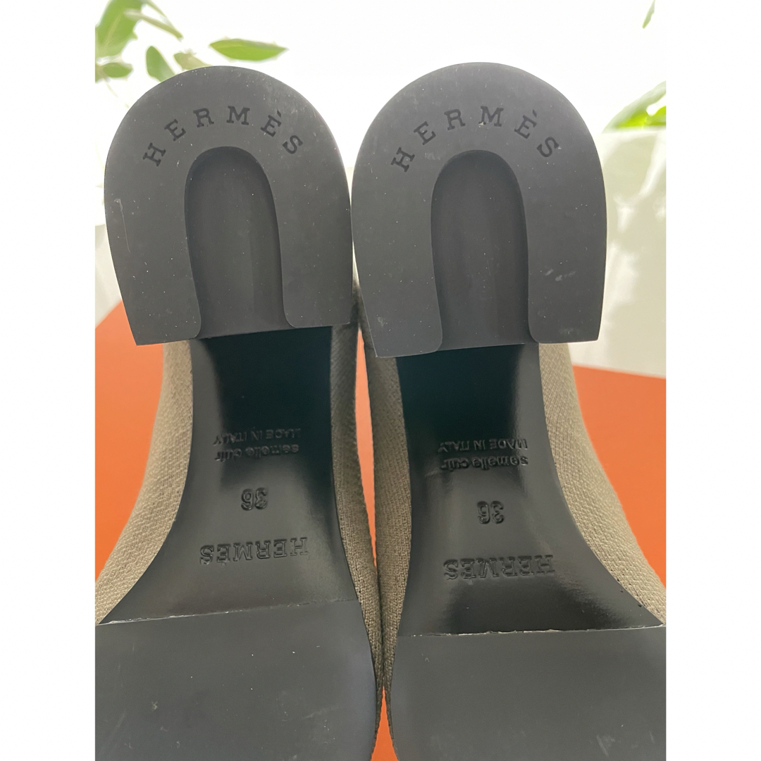 HERMES ヴォルヴェール カーキ 36 - トップス HERMES ヴォルヴェール カーキ 36 - トップス