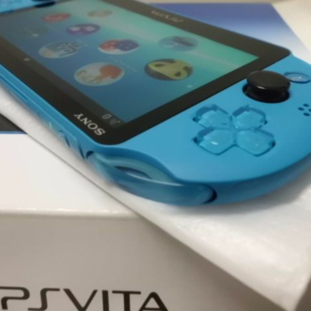 PlayStation Vita(プレイステーションヴィータ)のPSVITA PCH-2000 Aqua Blue エンタメ/ホビーのゲームソフト/ゲーム機本体(携帯用ゲーム機本体)の商品写真