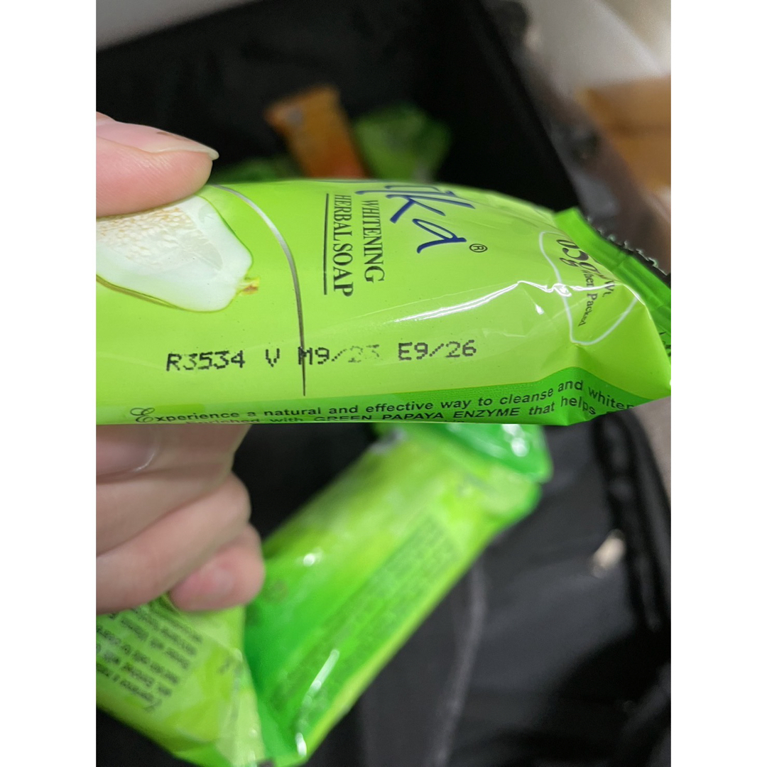 グリーンパパイヤ石鹸　65g 10個 コスメ/美容のボディケア(ボディソープ/石鹸)の商品写真