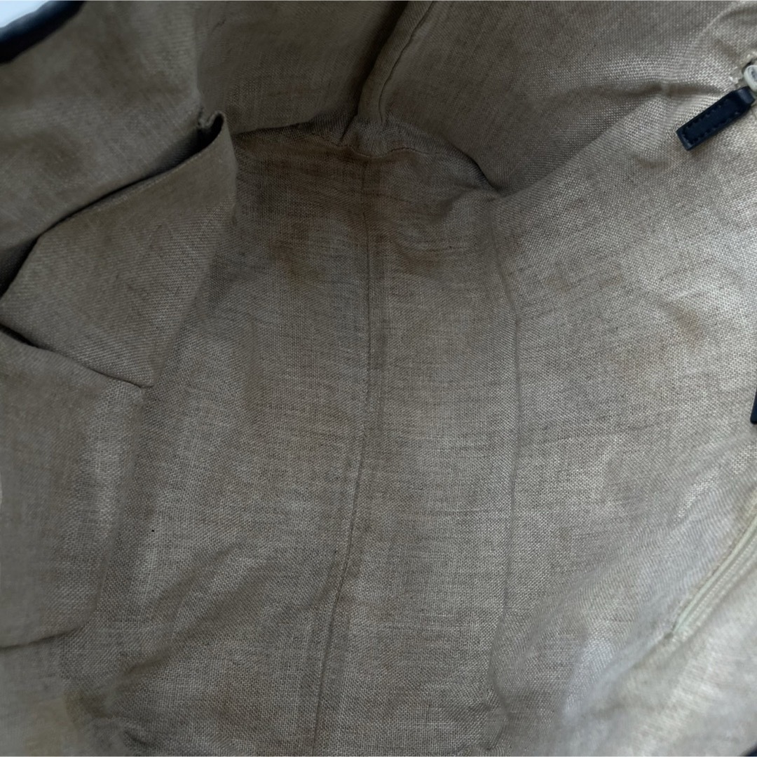 Gucci(グッチ)の【美品】グッチ トートバッグ マイクロシマ ロゴプレート 型押し オールレザー レディースのバッグ(トートバッグ)の商品写真