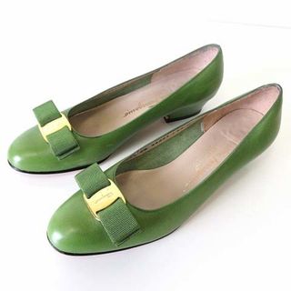 【極美品】Salvatore Ferragamo パンプス　ダブルガンチーニ　緑