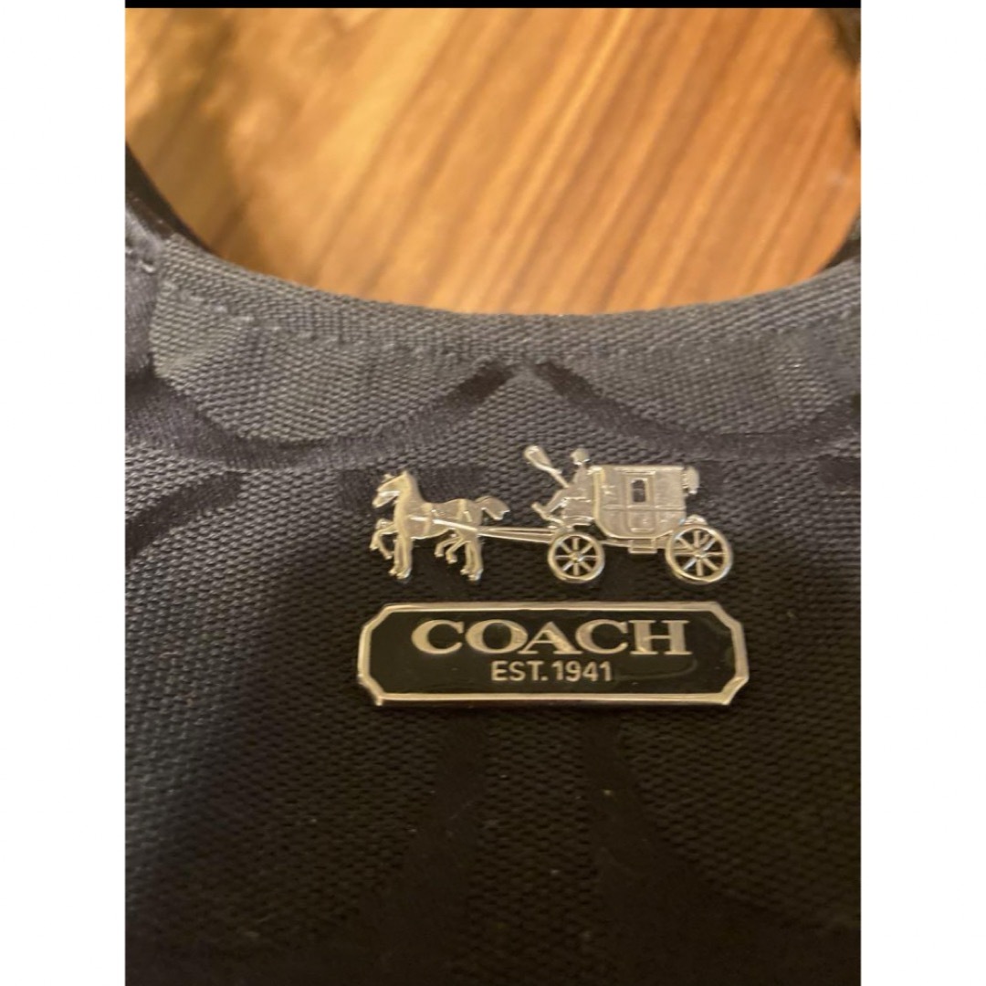 COACH(コーチ)の値下げCOACH 極美品 ハンドバッグ シグネチャー★大容量 レディースのバッグ(ハンドバッグ)の商品写真