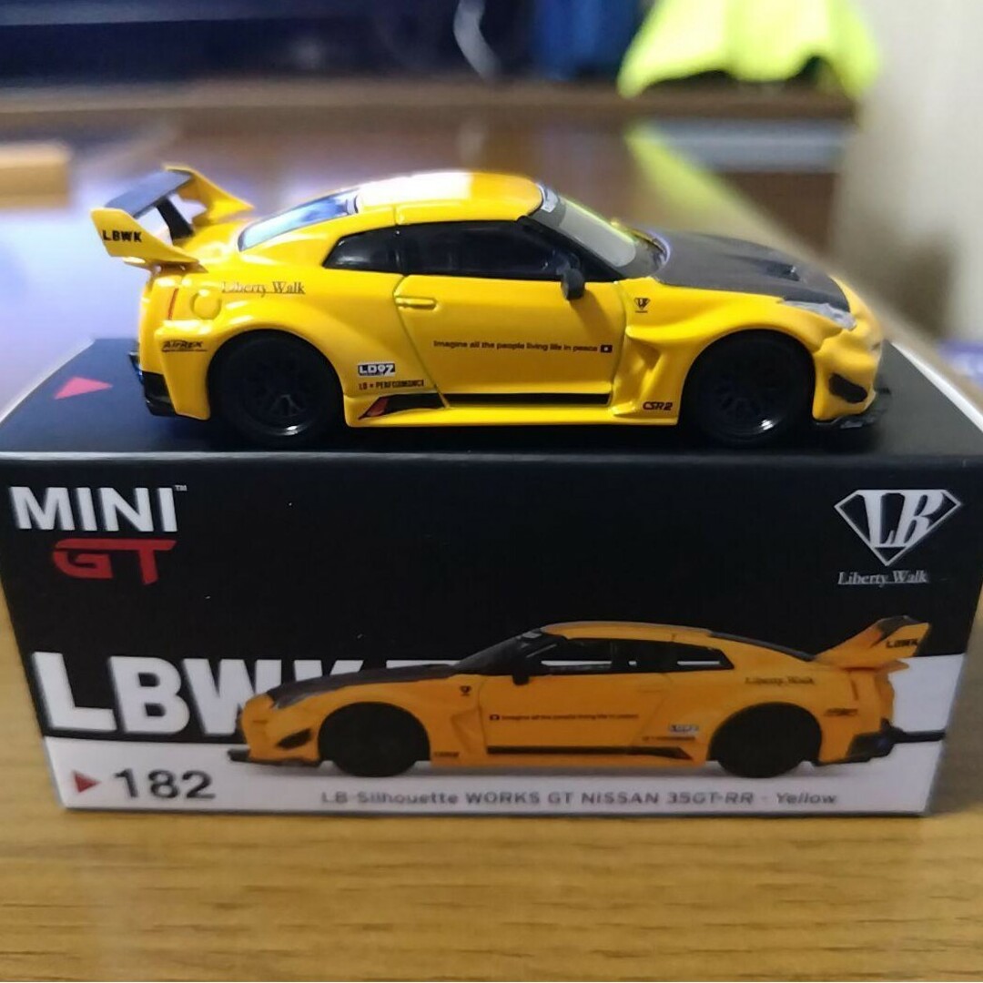 MINI-GT 1/64 LB 35GT-RR バージョンイエロー エンタメ/ホビーのおもちゃ/ぬいぐるみ(ミニカー)の商品写真