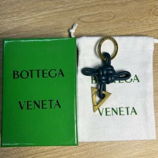 ボッテガヴェネタ(Bottega Veneta)のBOTTEGA VENETAトライアングル キーリング(キーホルダー)