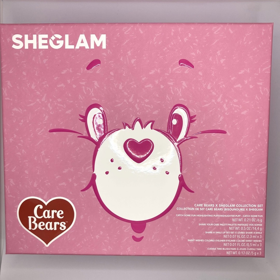 CareBears(ケアベア)のSHEGLAM x Care Bears コフレ&メイクポーチ セット☆ コスメ/美容のキット/セット(コフレ/メイクアップセット)の商品写真