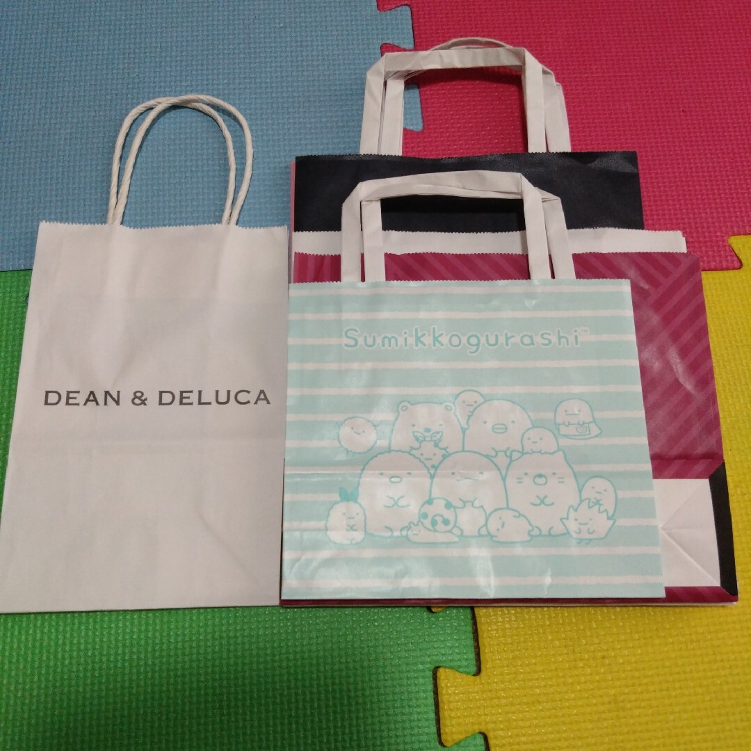 DEAN & DELUCA(ディーンアンドデルーカ)の小さめ紙袋 8枚セット レディースのバッグ(ショップ袋)の商品写真