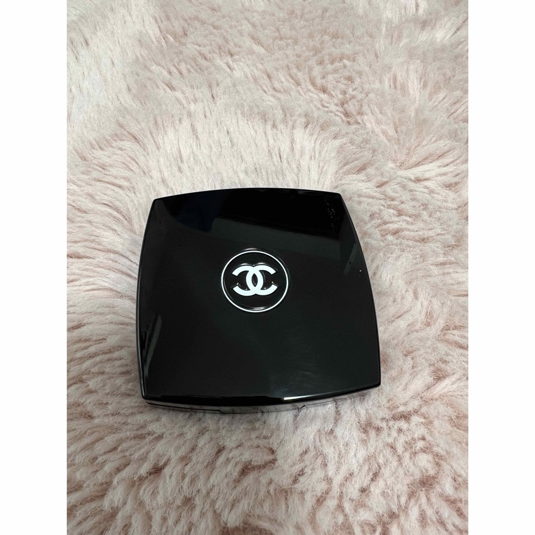 CHANEL(シャネル)のシャネル アイシャドウ コスメ/美容のベースメイク/化粧品(アイシャドウ)の商品写真