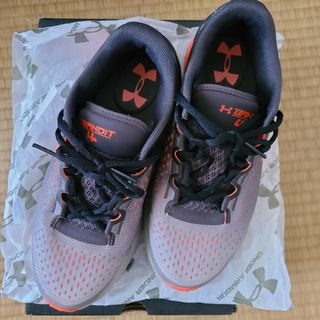 アンダーアーマー(UNDER ARMOUR)のアンダーアーマー　スニーカー(スニーカー)