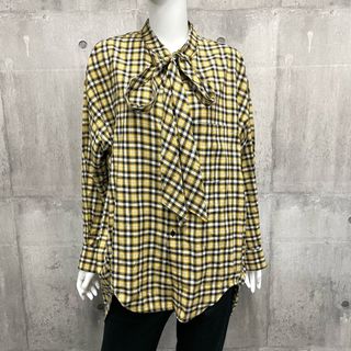 バレンシアガ(Balenciaga)のBALENCIAGA バレンシアガ 長袖シャツ バックロゴプリント ニュースウィングシャツ ボウタイ リボン タータンチェック トップス アパレル 服 32 520497 イエロー コットン    レディース 春 秋【中古品】(シャツ/ブラウス(長袖/七分))