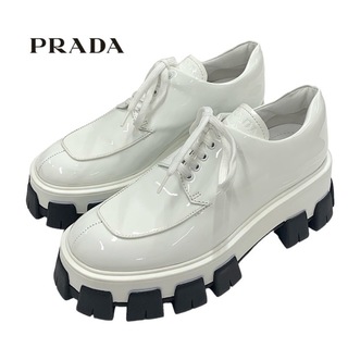 プラダ ホワイト ローファー/革靴(レディース)の通販 37点 | PRADAの