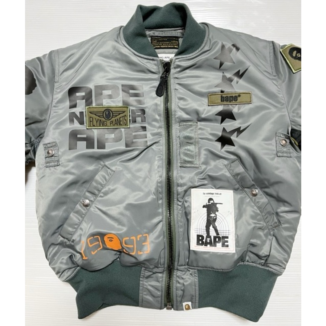 A BATHING APE(アベイシングエイプ)のA BATHING APE（アベイシングエイプ）ALPHA INDUSTRIES　コラボ　SHARK  MA-1　ボンバージャケット【A31239-007】 メンズのジャケット/アウター(その他)の商品写真