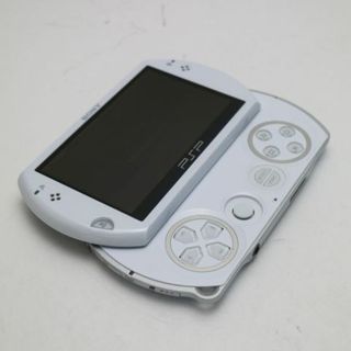 ソニー(SONY)の超美品 PSP-N1000 ホワイト (携帯用ゲーム機本体)