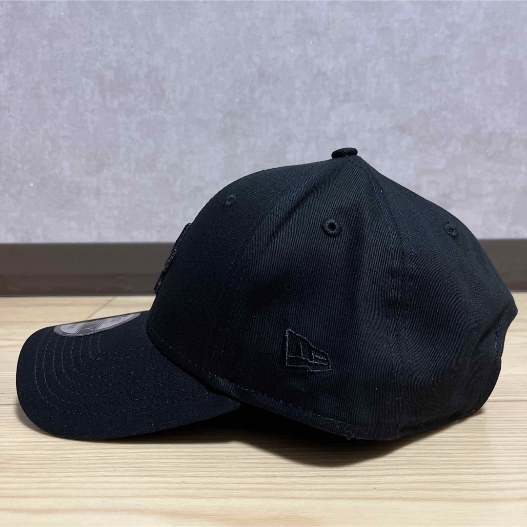 NEW ERA(ニューエラー)のニューエラ　NEW ERA キャップ　LAドジャース　ブラック　オールブラック メンズの帽子(キャップ)の商品写真