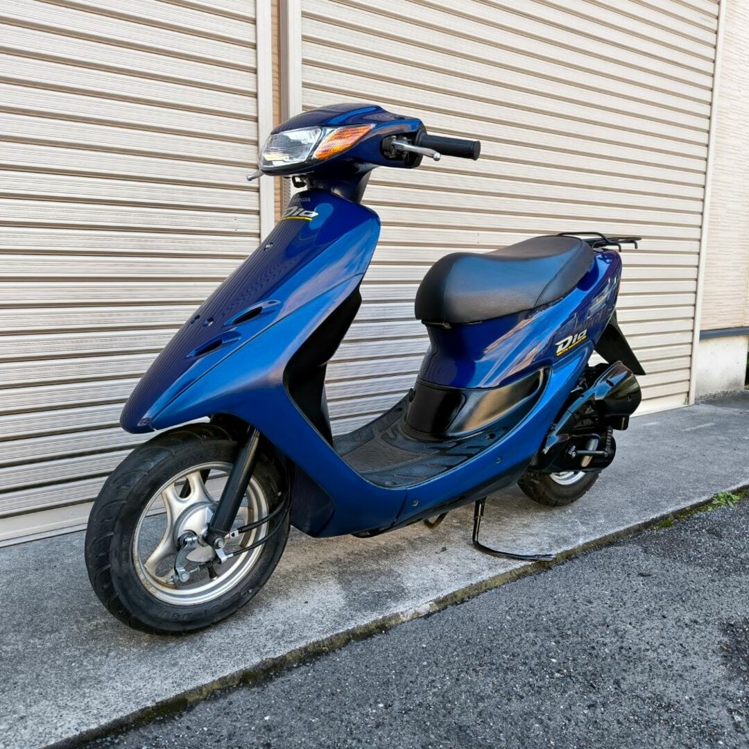 自動車/バイクライブディオ dio AF34 バッテリー新品 傷少なくきれい 大阪から