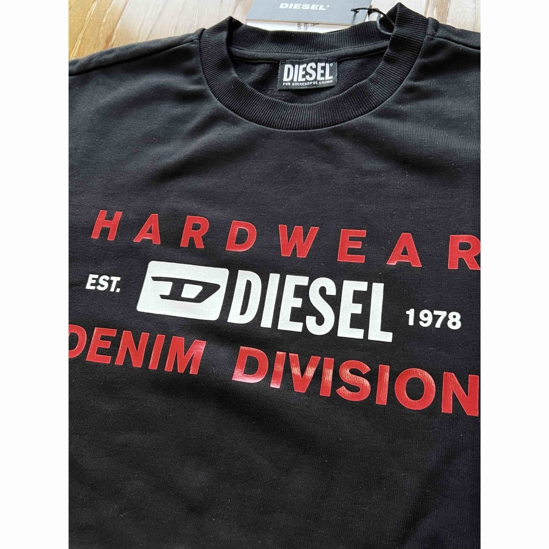 DIESEL トレーナー　新品未使用