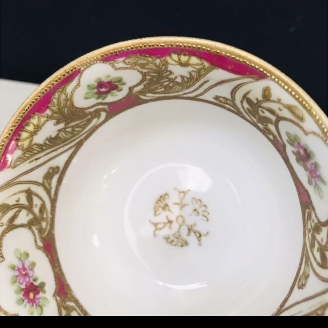 Noritake(ノリタケ)のオールドノリタケ  薔薇絵と金盛　赤紫　濃いピンク インテリア/住まい/日用品のキッチン/食器(食器)の商品写真