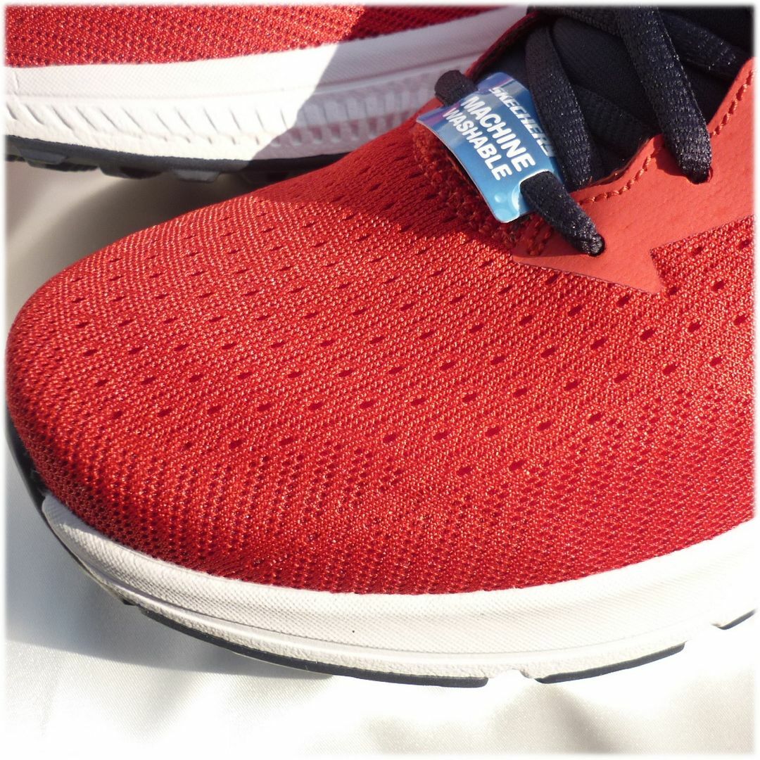 SKECHERS(スケッチャーズ)の新品(27cm相当)スケッチャーズGO RUN赤ランニングシューズ軽量 メンズの靴/シューズ(スニーカー)の商品写真