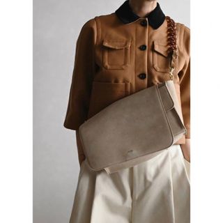 美品 Chiiii bag 2WAYチェーンショルダー  アイボリー(ショルダーバッグ)