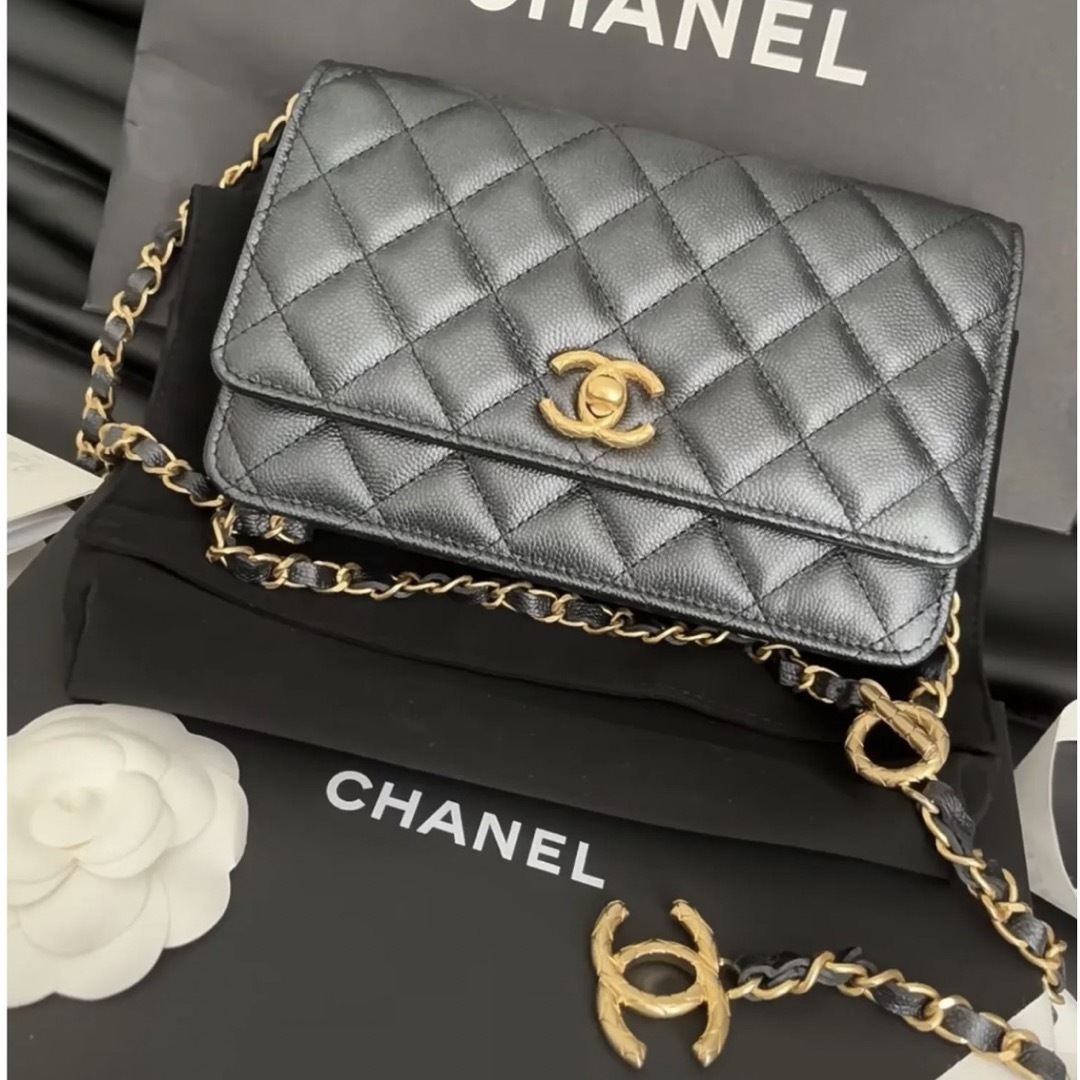 CHANEL チェーンウォレットバッグ