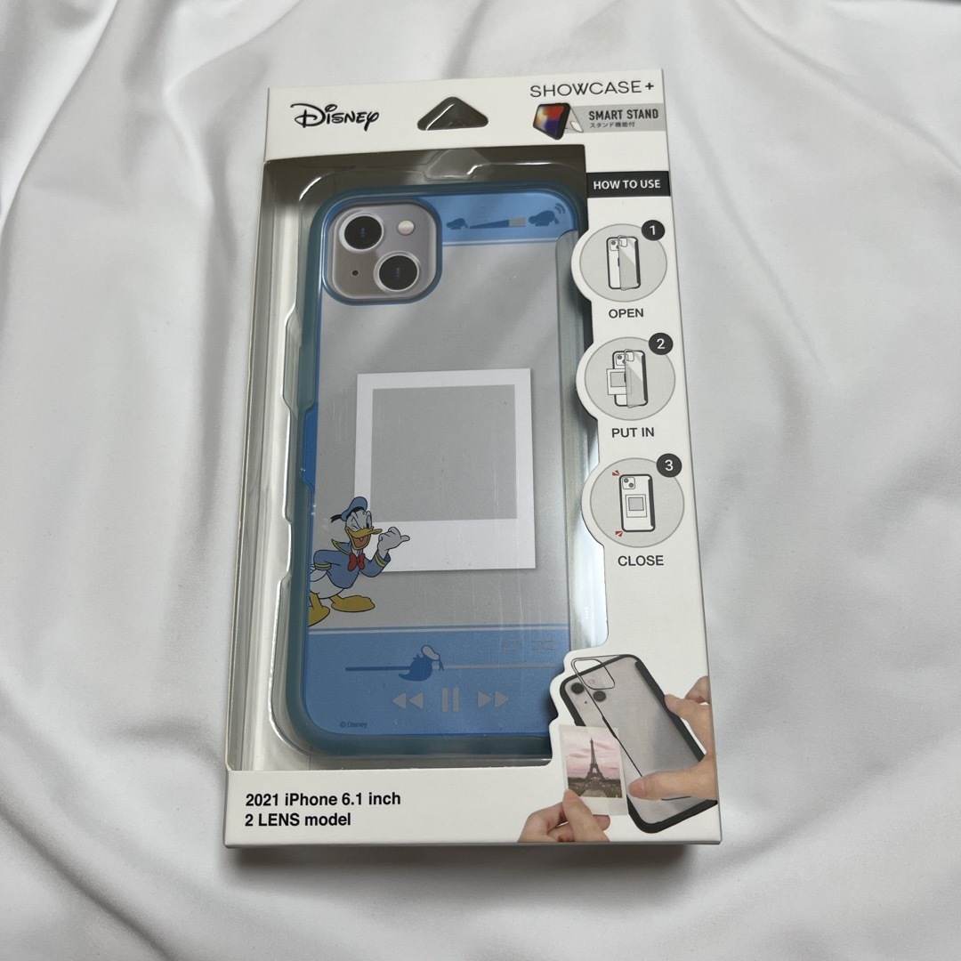 ディズニー ドナルド SHOWCASE+ スマホケース iphone13 スマホ/家電/カメラのスマホアクセサリー(モバイルケース/カバー)の商品写真