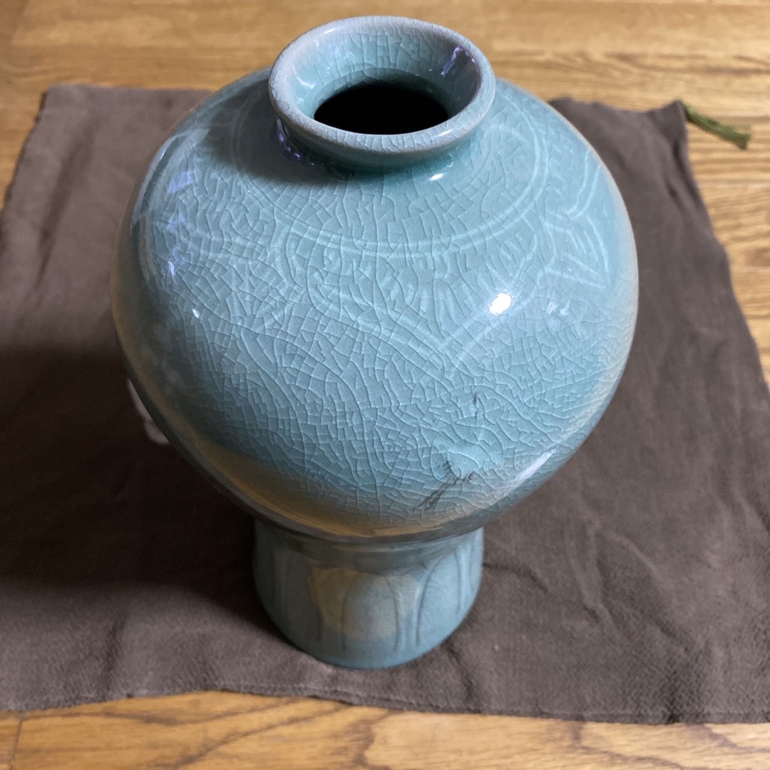 高麗青磁の花瓶　壺 エンタメ/ホビーの美術品/アンティーク(陶芸)の商品写真