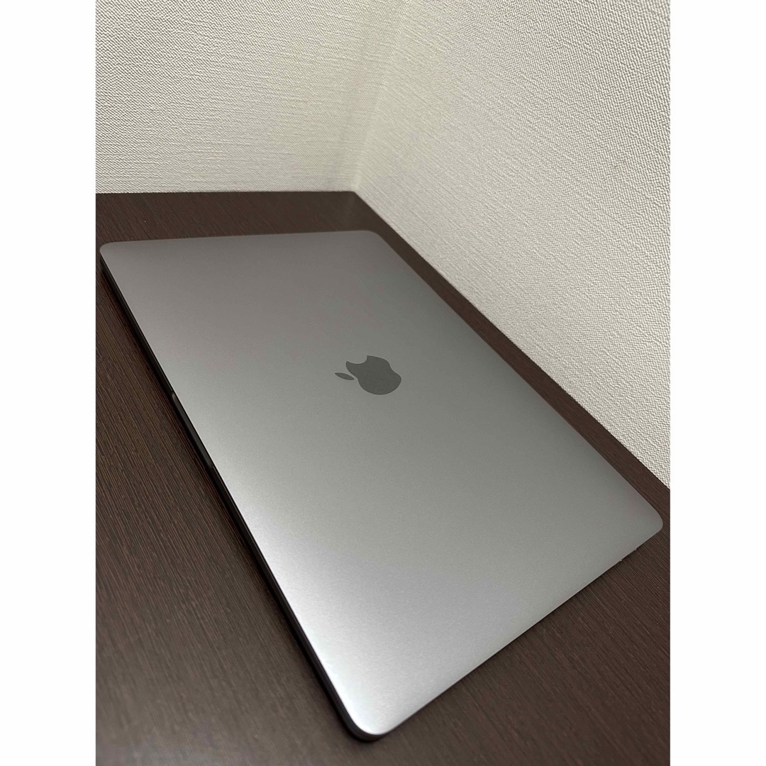 Apple(アップル)の美品 Macbook Pro 4K 指紋認証, タッチパネル/最新Office スマホ/家電/カメラのPC/タブレット(ノートPC)の商品写真