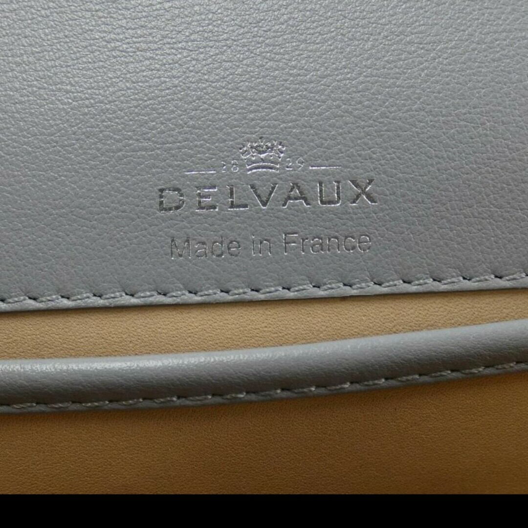 DELVAUX(デルヴォー)のデルボー　デルヴォー　Brillant Mini　ブリヨンミニ　ムート レディースのバッグ(ショルダーバッグ)の商品写真