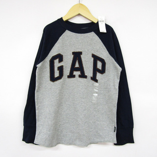 ギャップ(GAP)のギャップ 長袖Tシャツ ロゴT ラグラン袖 未使用品 キッズ 男の子用 130サイズ グレー GAP(Tシャツ/カットソー)