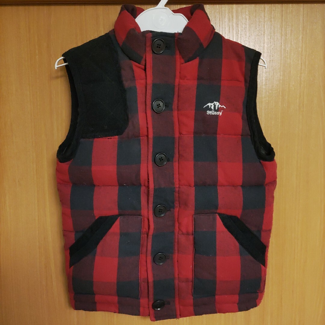 STUSSY - 希少ステューシー赤ダウンベスト黒チェックM/5Tキッズ STUSSY - 希少ステューシー赤ダウンベスト黒チェックM/5Tキッズ