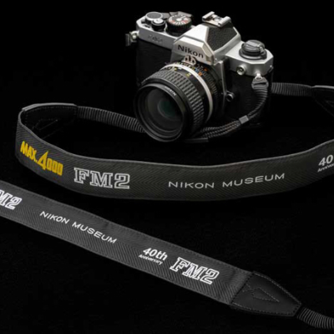 Nikon(ニコン)のNIKON 600本限定 ニコンFM2 40周年記念 ストラップ 未開封新品 スマホ/家電/カメラのカメラ(デジタル一眼)の商品写真