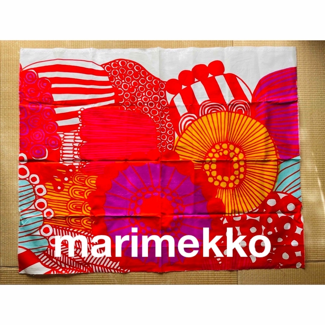 marimekko(マリメッコ)のマリメッコ　大きめハギレ ハンドメイドの素材/材料(生地/糸)の商品写真