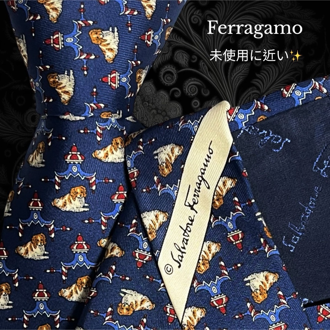 Salvatore Ferragamo(サルヴァトーレフェラガモ)の未使用品に近い Ferragamo ブルー系 犬柄 イタリア製 メンズのファッション小物(ネクタイ)の商品写真