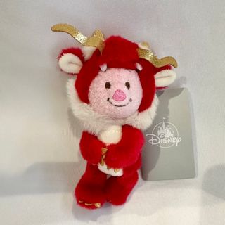 ディズニー(Disney)の<新品>ピグレット 辰 ぬいぐるみキーホルダー 2024 ディズニーストア(キャラクターグッズ)